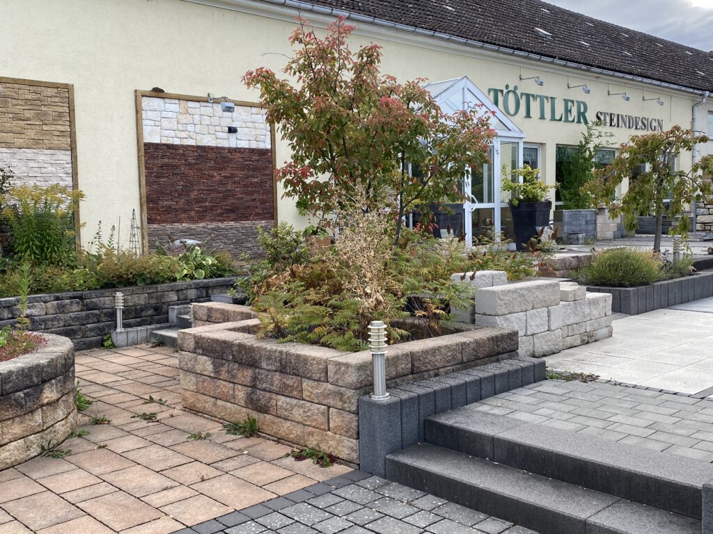 Töttler Steindesign-Außenansicht