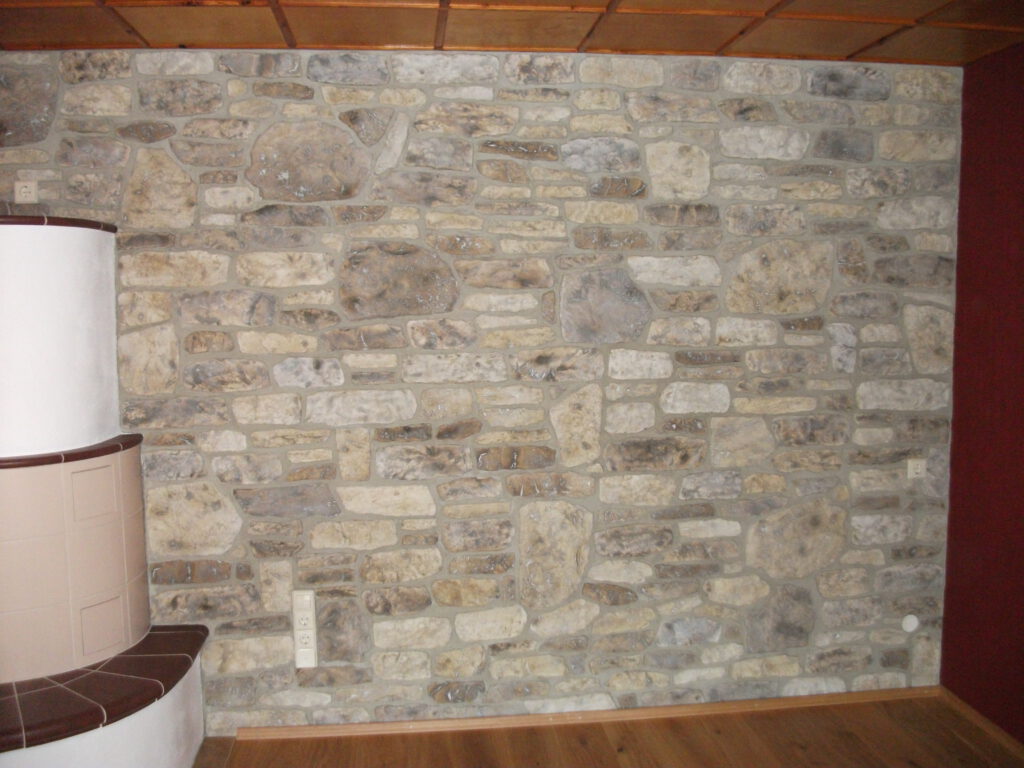 Marmaris Mix mit Palermo und Romano an der Kaminwand